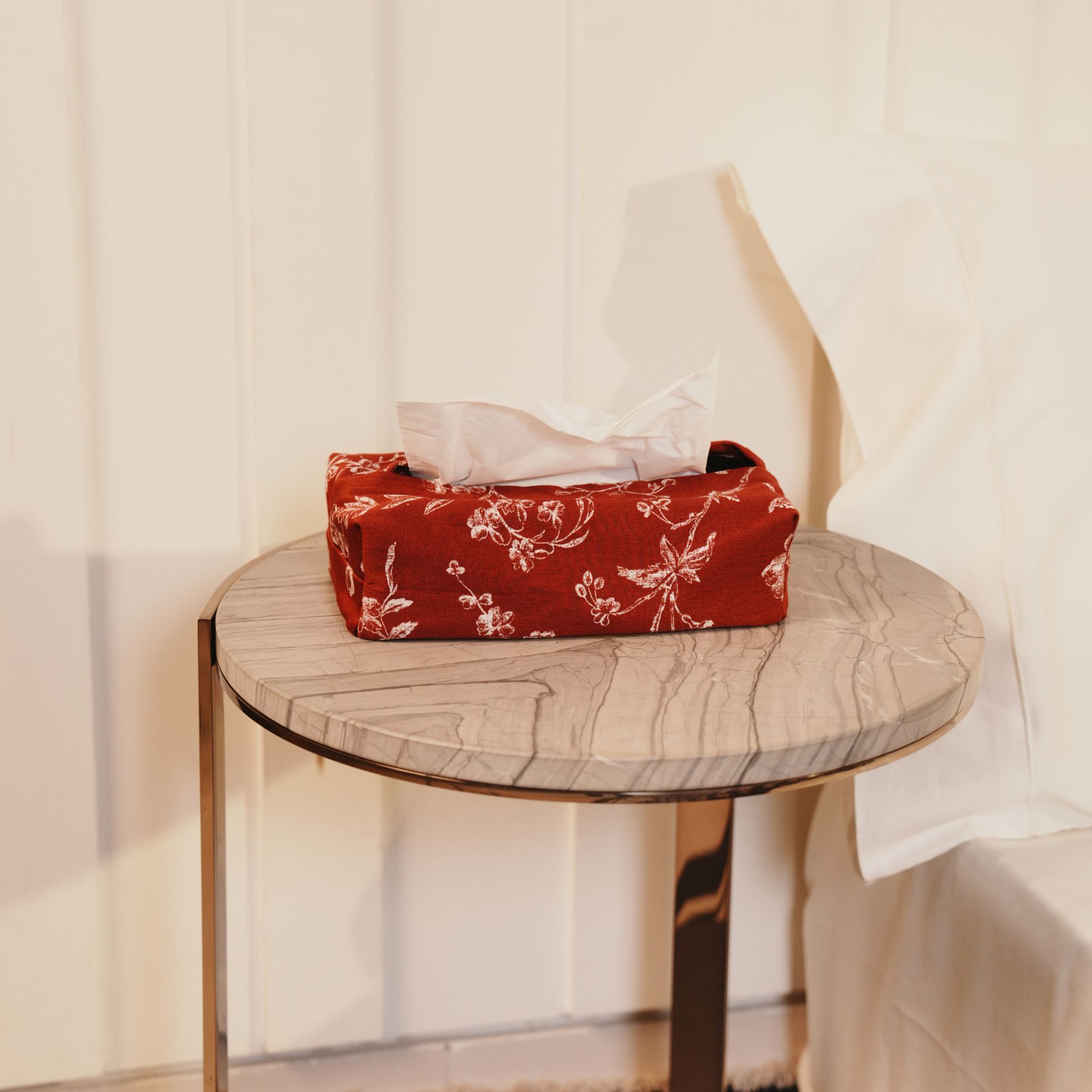 Mauveur Tissue Box Cover