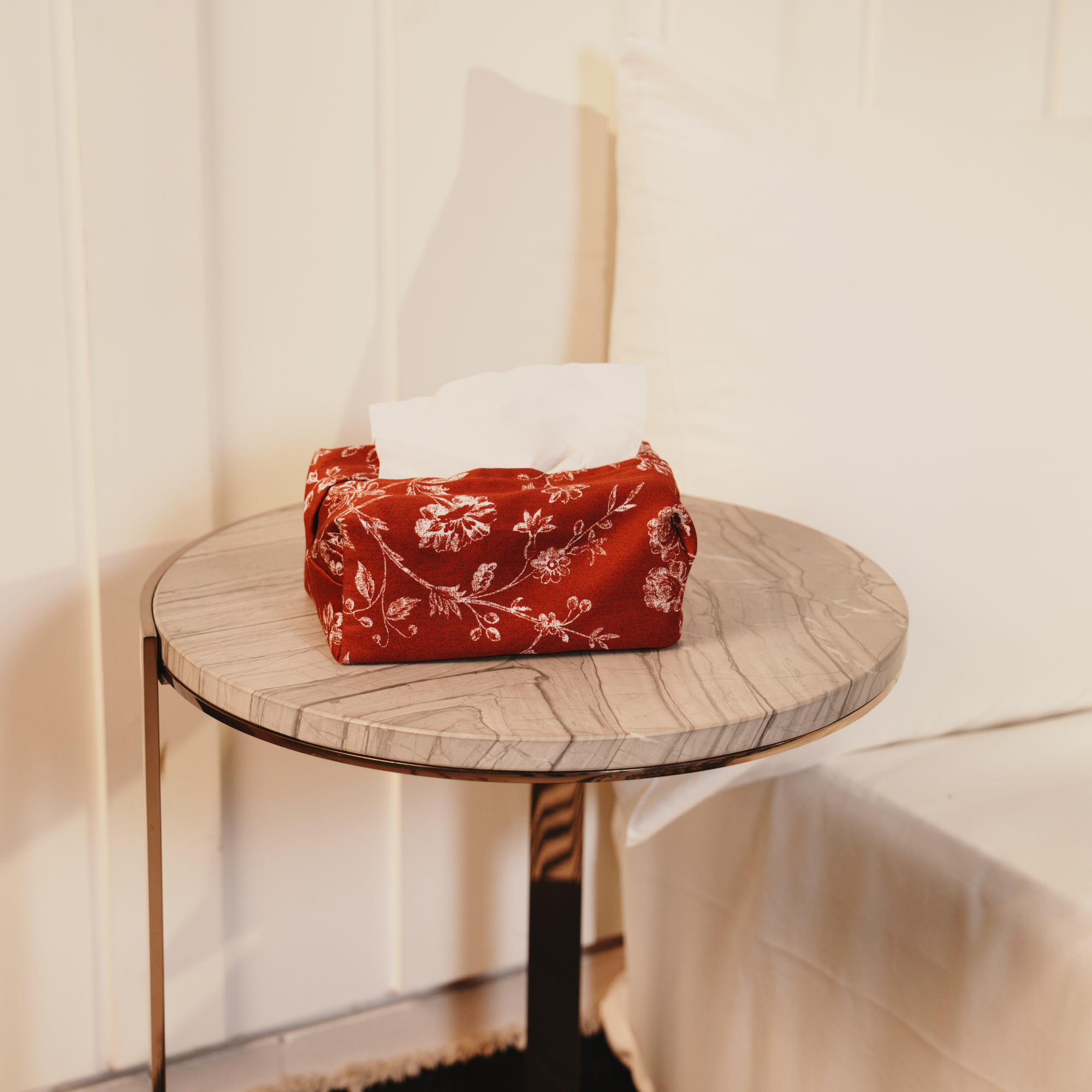 Mauveur Tissue Box Cover