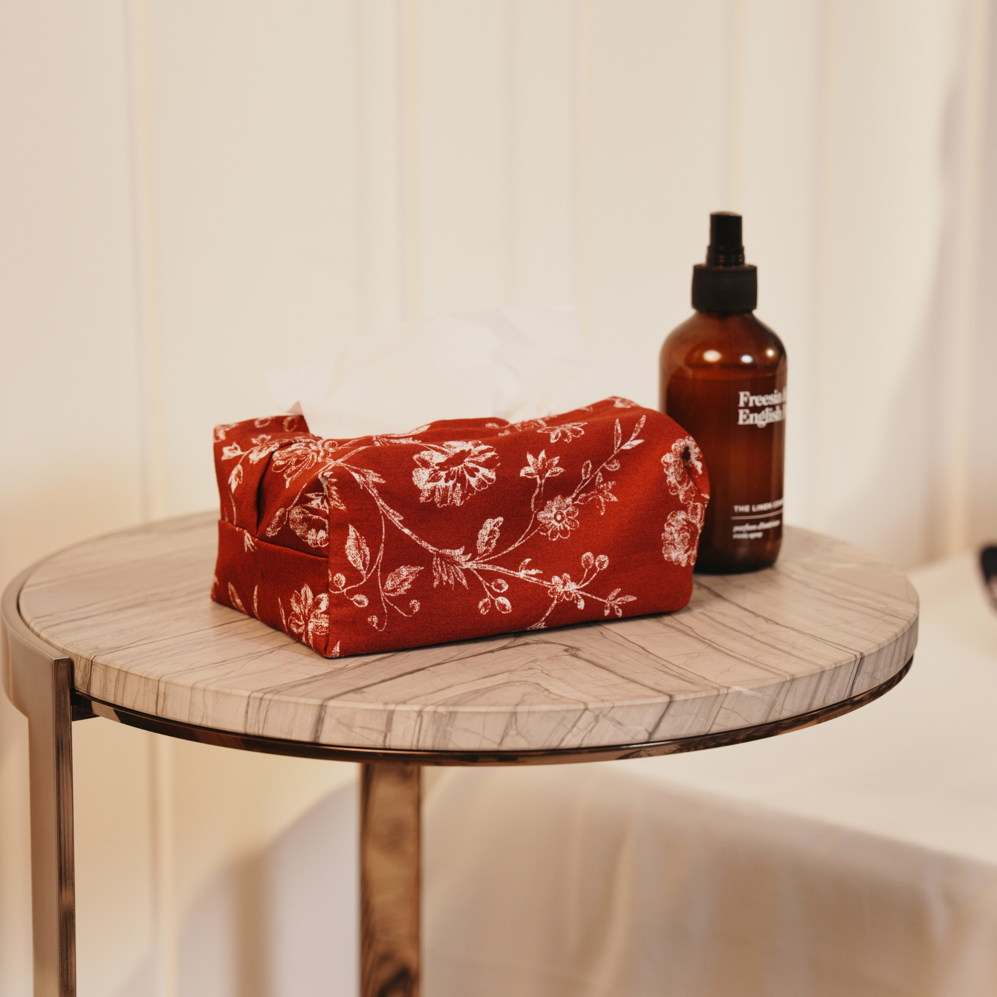 Mauveur Tissue Box Cover